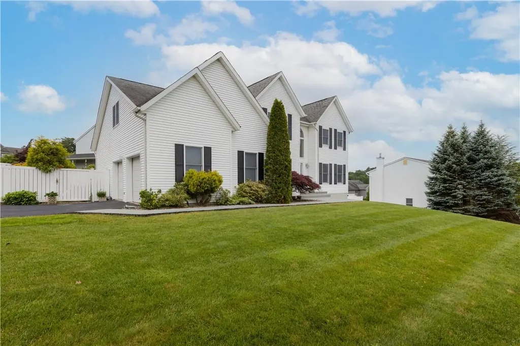 8 Thorn Lane Nanuet NY 10954