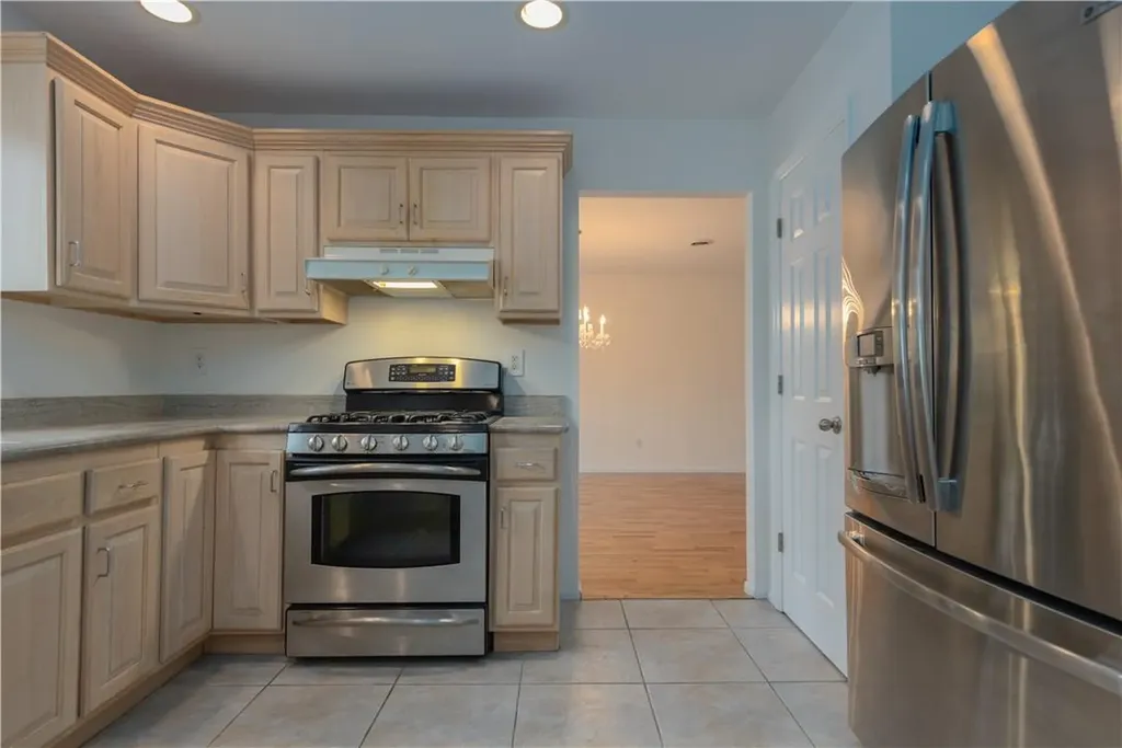 8 Thorn Lane Nanuet NY 10954