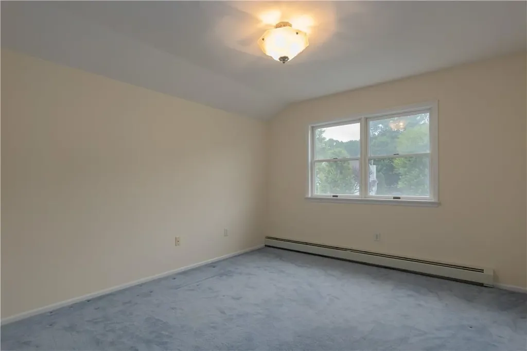 8 Thorn Lane Nanuet NY 10954