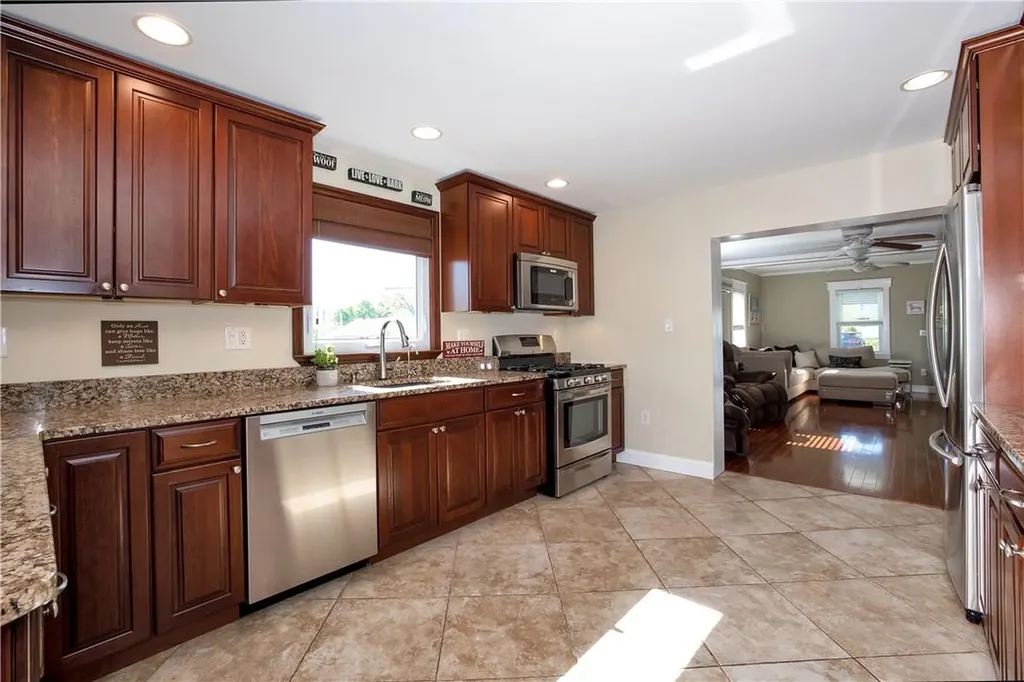 16 Ridge Street Garnerville NY 10923