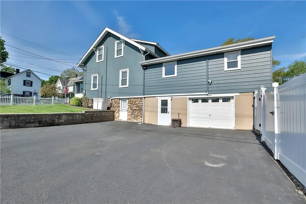 16 Ridge Street Garnerville NY 10923