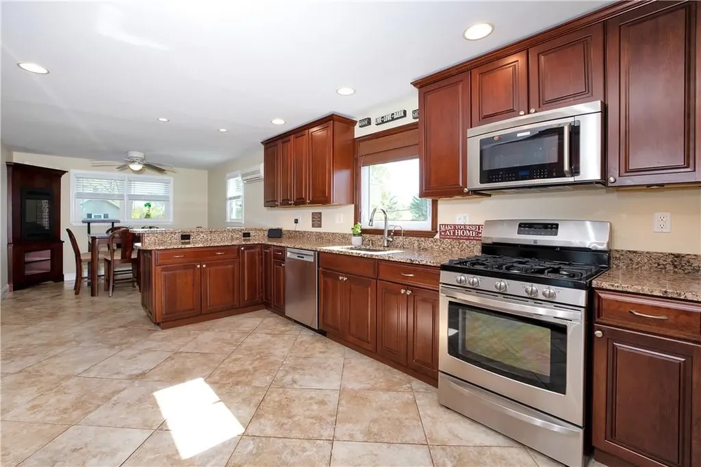 16 Ridge Street Garnerville NY 10923