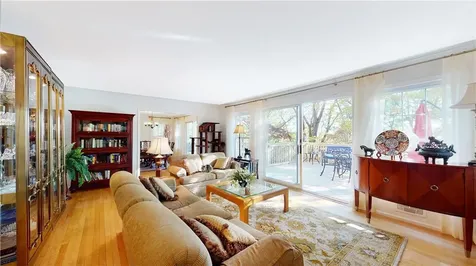 16 Sunhaven Court Tarrytown NY 10591