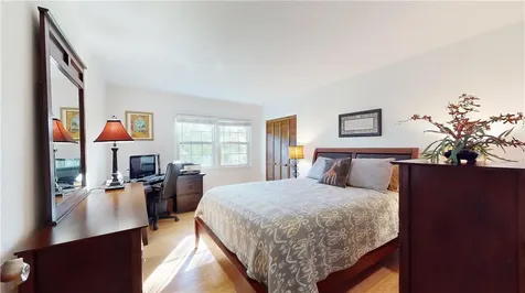 16 Sunhaven Court Tarrytown NY 10591