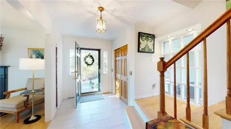 16 Sunhaven Court Tarrytown NY 10591