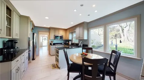 16 Sunhaven Court Tarrytown NY 10591