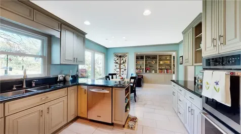 16 Sunhaven Court Tarrytown NY 10591