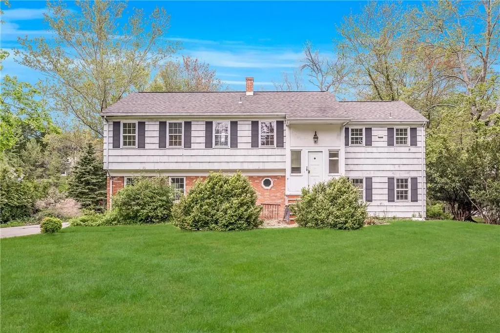 13 Loch Lane Rye Brook NY 10573