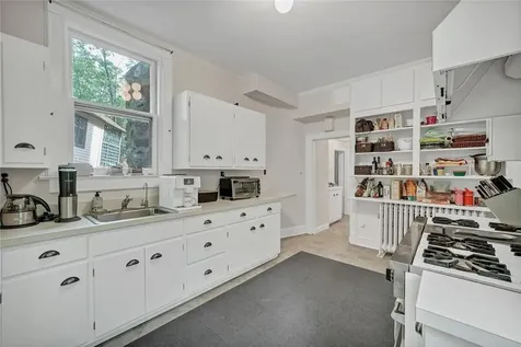 2 Serpentine Road Tuxedo Park NY 10987