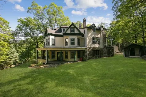 2 Serpentine Road Tuxedo Park NY 10987