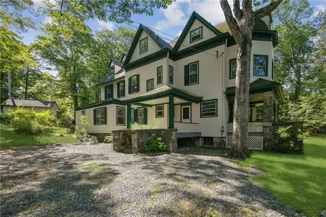 2 Serpentine Road Tuxedo Park NY 10987