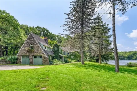 755 E Mountain Road S Cold Spring NY 10516
