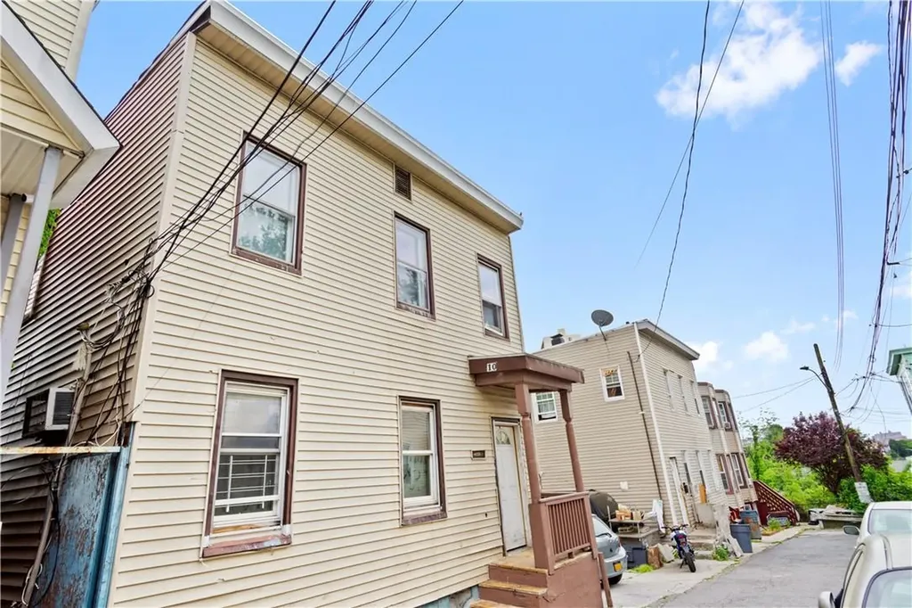 10 Stewart Place Yonkers NY 10701