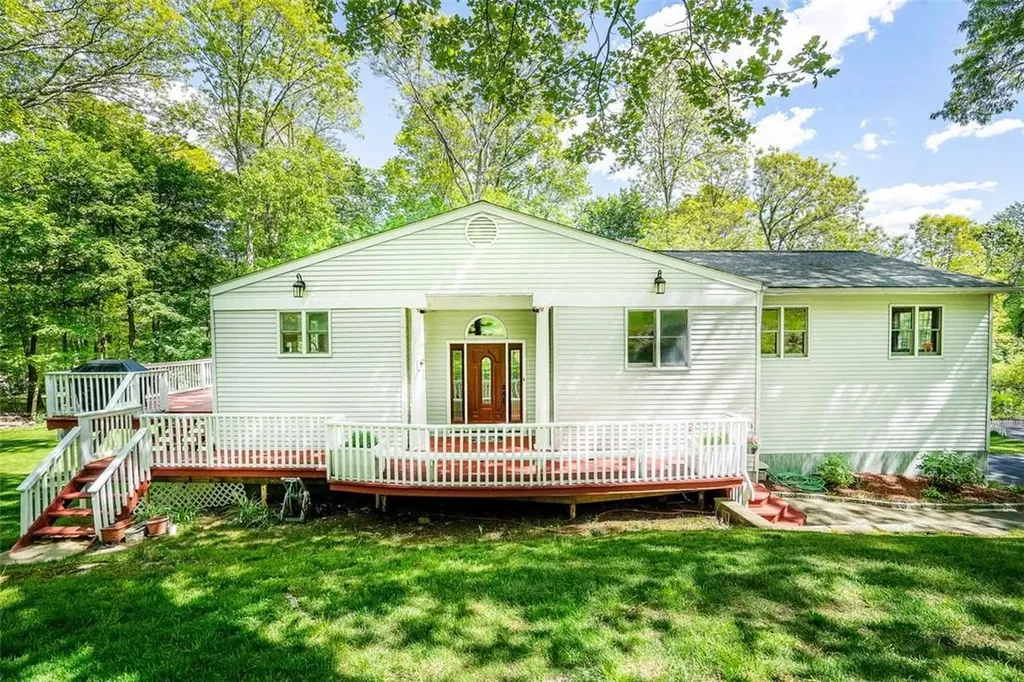 616 Douglas Road Chappaqua NY 10514