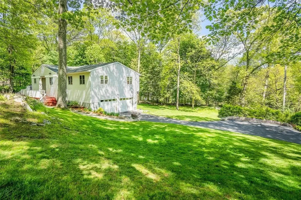 616 Douglas Road Chappaqua NY 10514