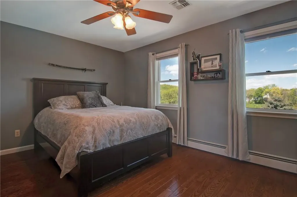 25 Jared Court Slate Hill NY 10973