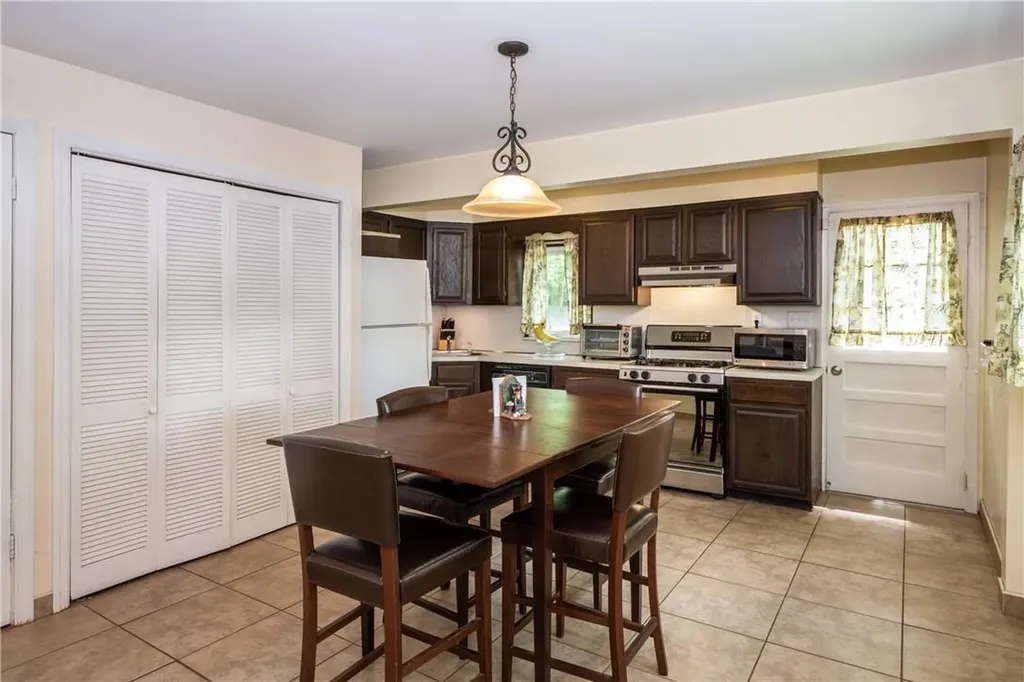 30 Reld Drive Pearl River NY 10965