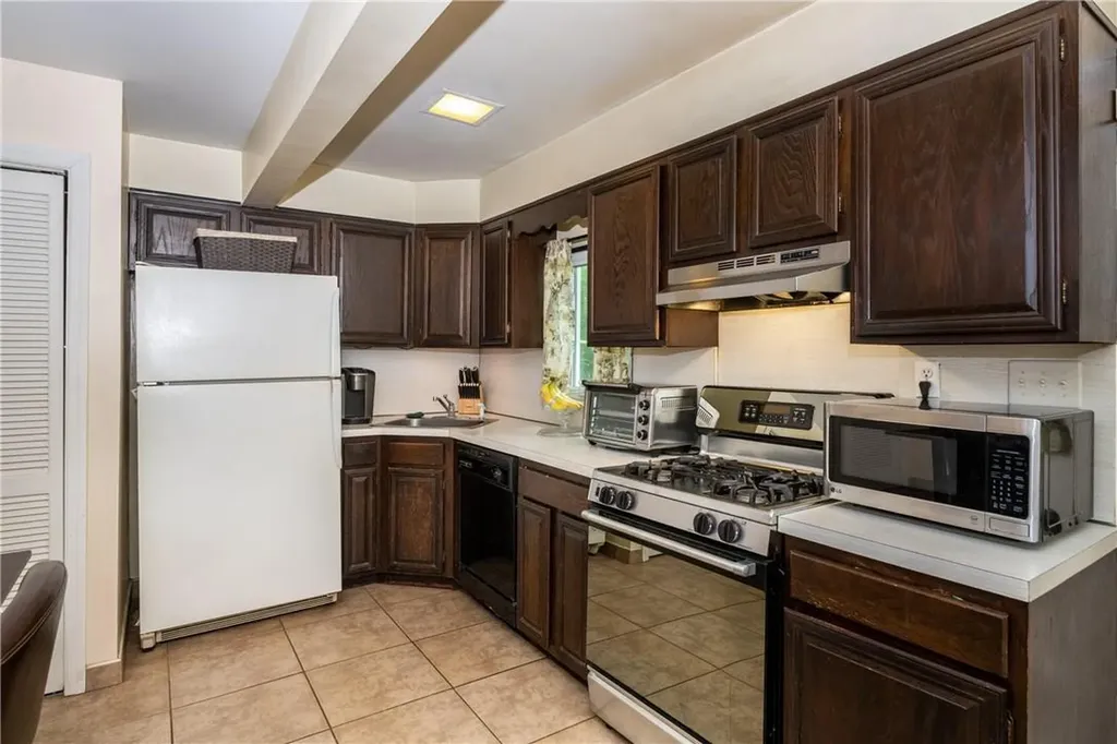 30 Reld Drive Pearl River NY 10965