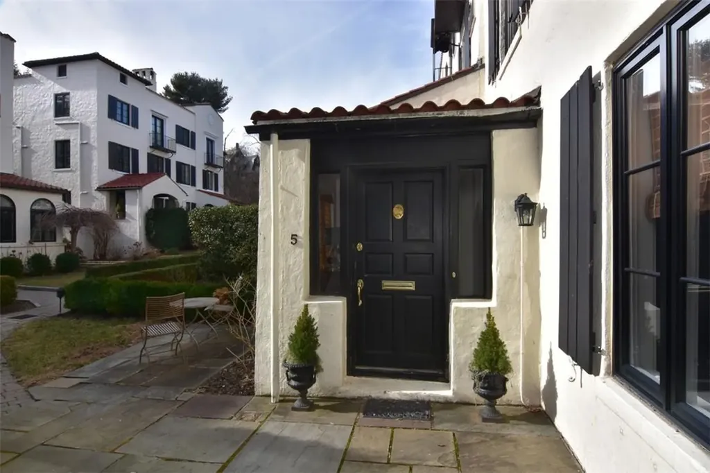 5 Park Avenue Terrace Bronxville NY 10708