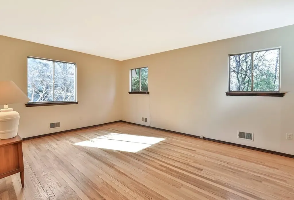 79 Tennyson Drive Nanuet NY 10954
