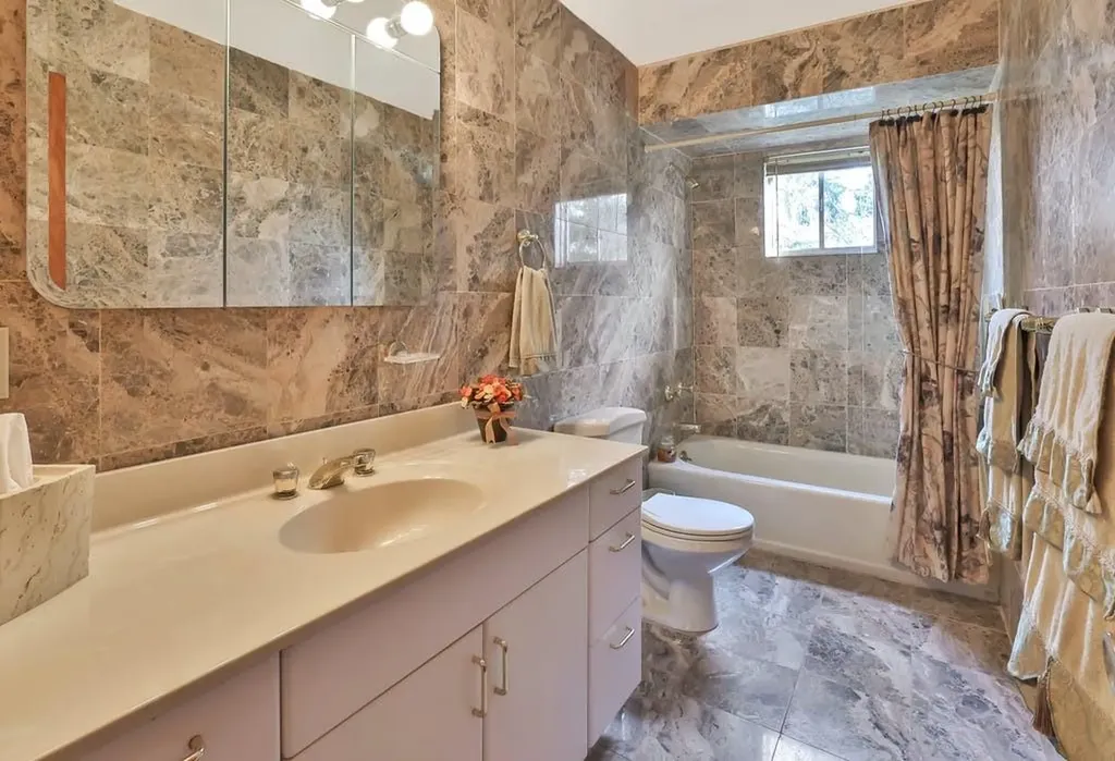 79 Tennyson Drive Nanuet NY 10954
