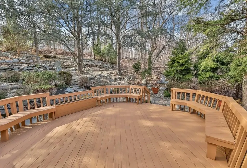 79 Tennyson Drive Nanuet NY 10954