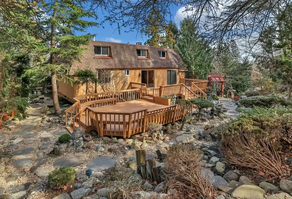 79 Tennyson Drive Nanuet NY 10954