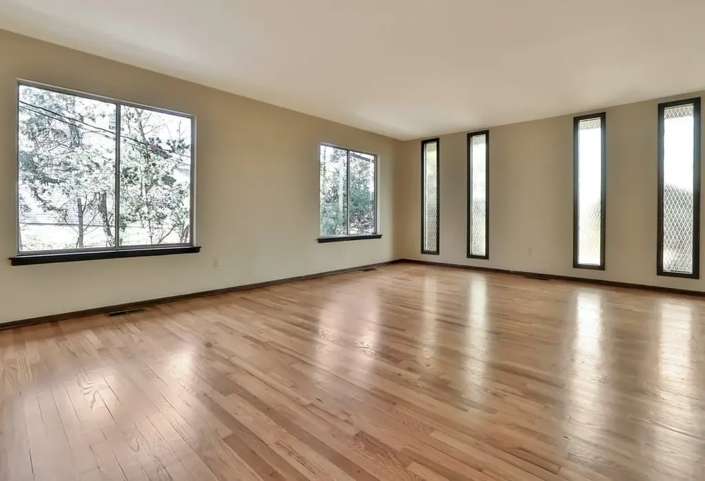 79 Tennyson Drive Nanuet NY 10954