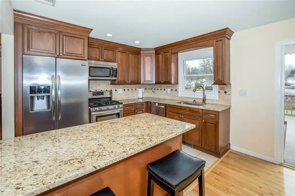 3 Amarillo Drive Nanuet NY 10954
