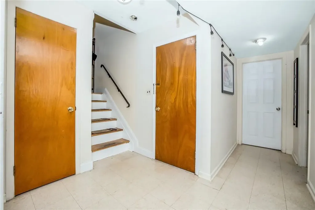 3 Amarillo Drive Nanuet NY 10954