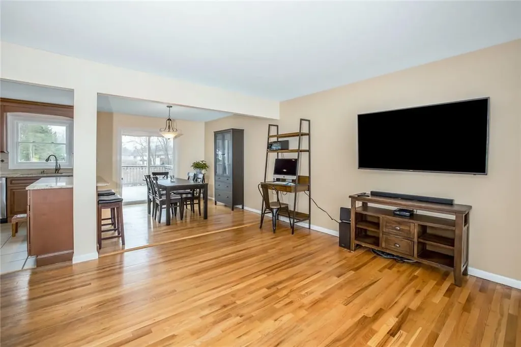 3 Amarillo Drive Nanuet NY 10954