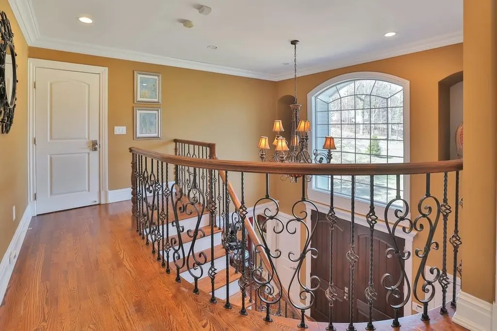 558 Blauvelt Road Pearl River NY 10965