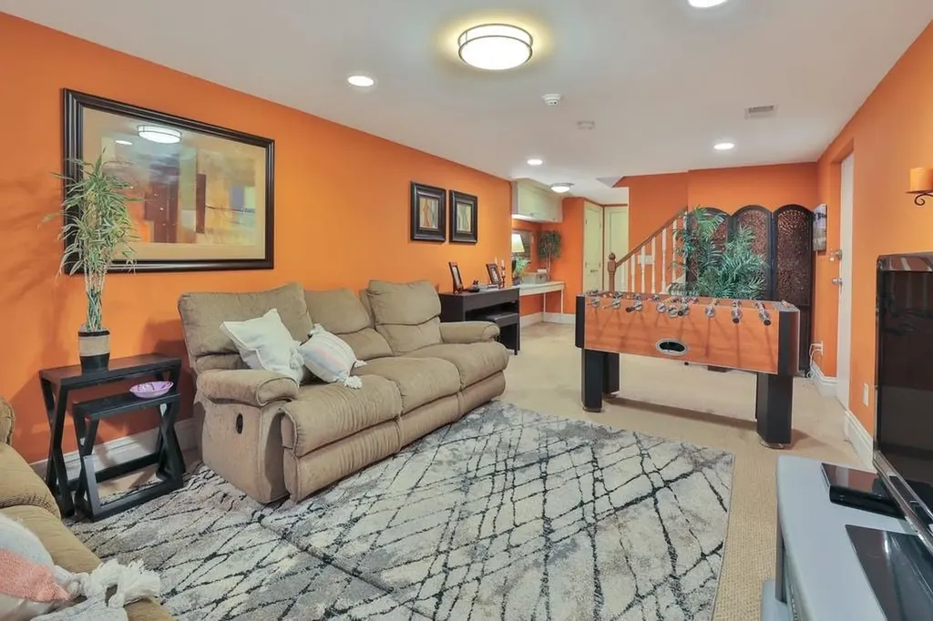 558 Blauvelt Road Pearl River NY 10965