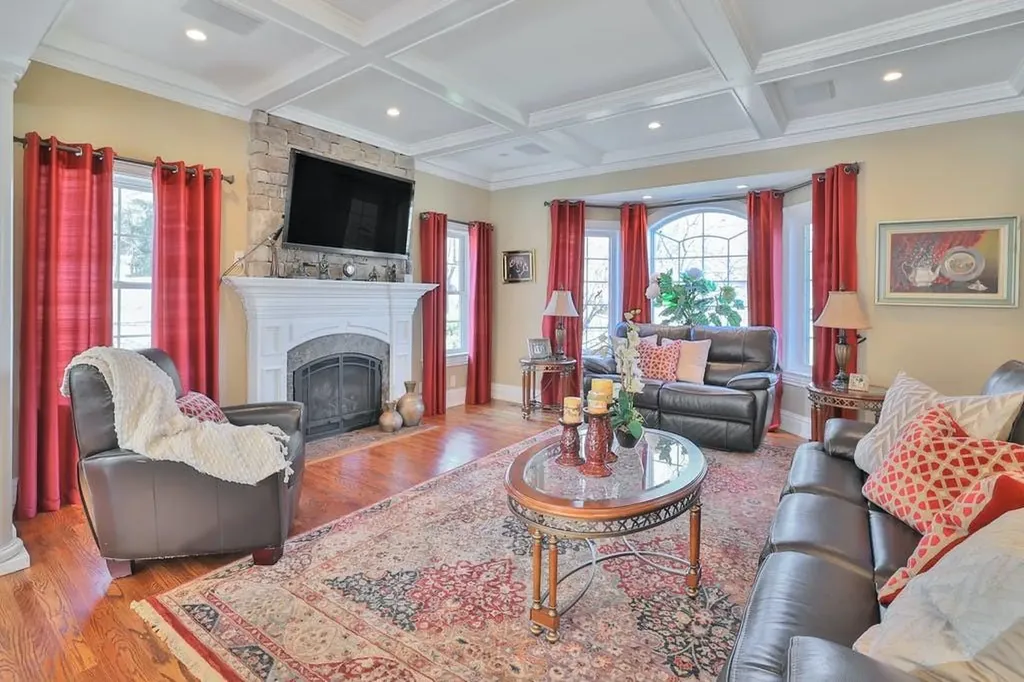 558 Blauvelt Road Pearl River NY 10965