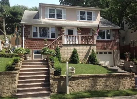 62 Arthur Place Yonkers NY 10701