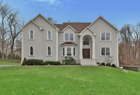 9 Fant Farm Lane Montebello NY 10901