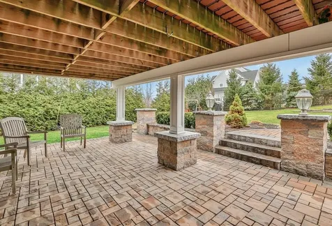 10 Riverton Drive Nyack NY 10960
