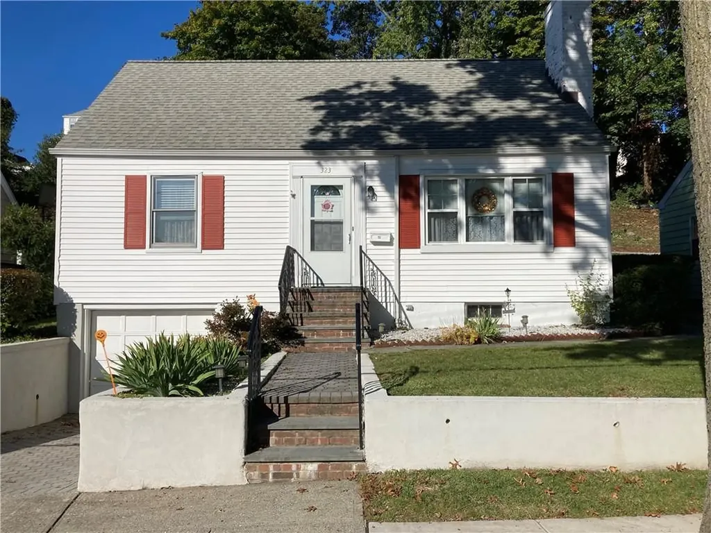 323 Sommerville Place Yonkers NY 10703