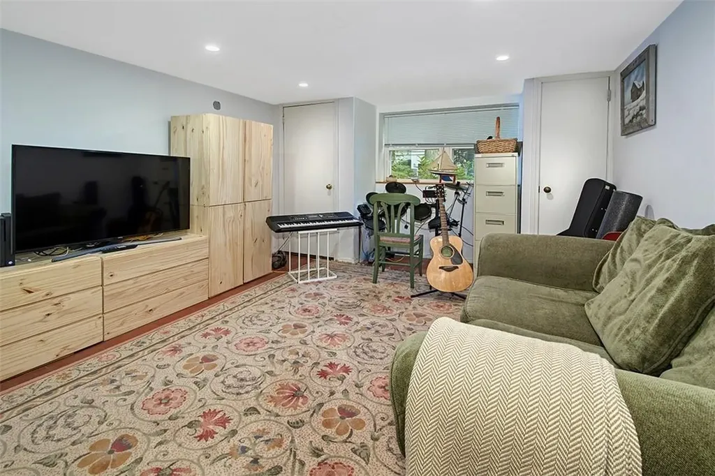 2 Pine Ridge Road Rye Brook NY 10573