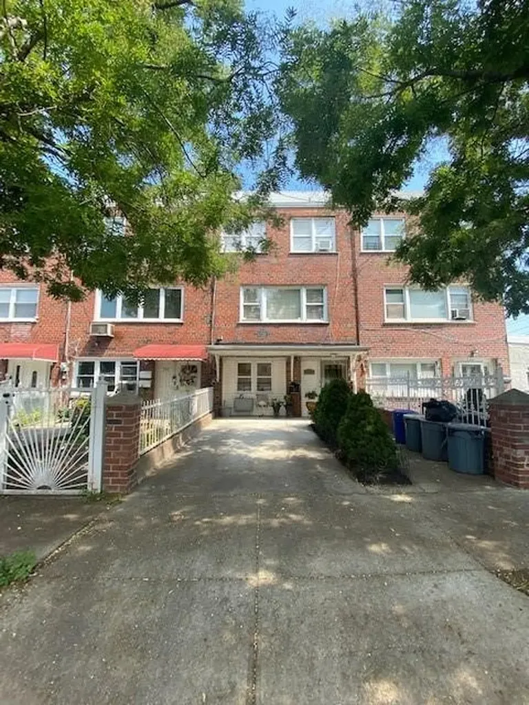 228 Balcom Avenue Bronx NY 10465