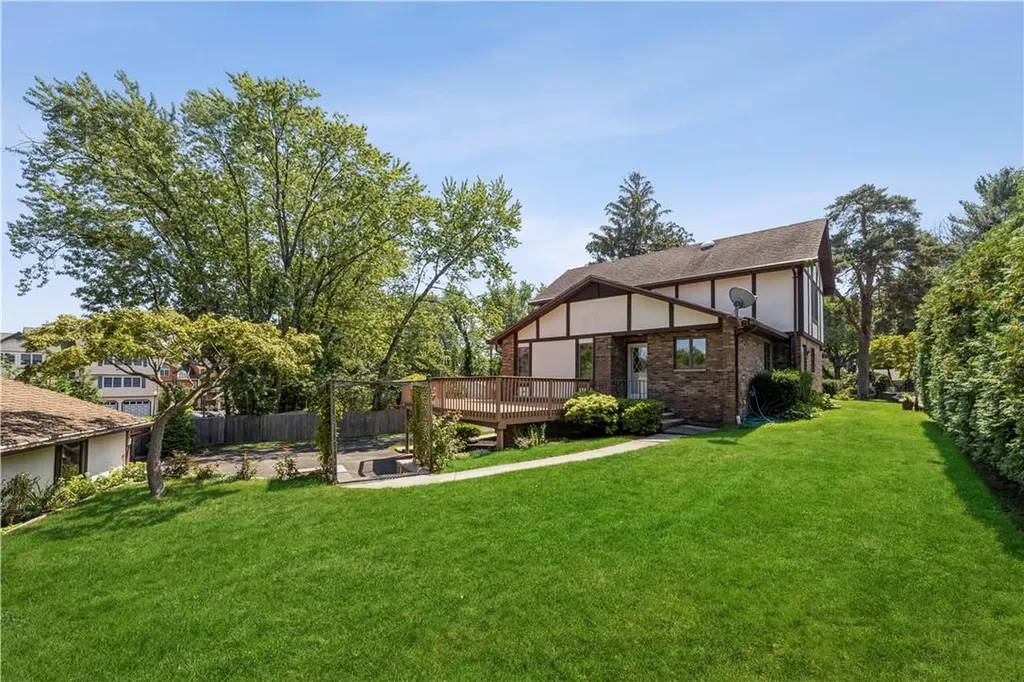 46 Orchard Street Nanuet NY 10954
