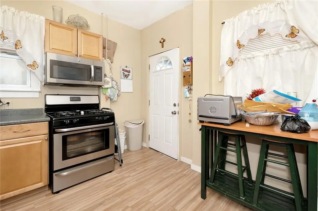 36 Sand Street Garnerville NY 10923