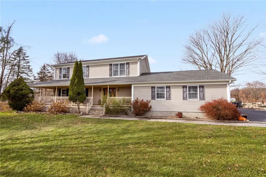 35 Foxwood Terrace Modena NY 12548
