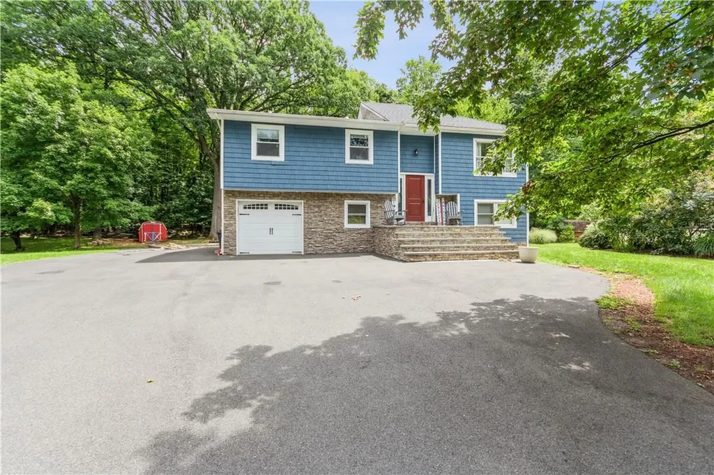 11 Moorea Court Garnerville NY 10923