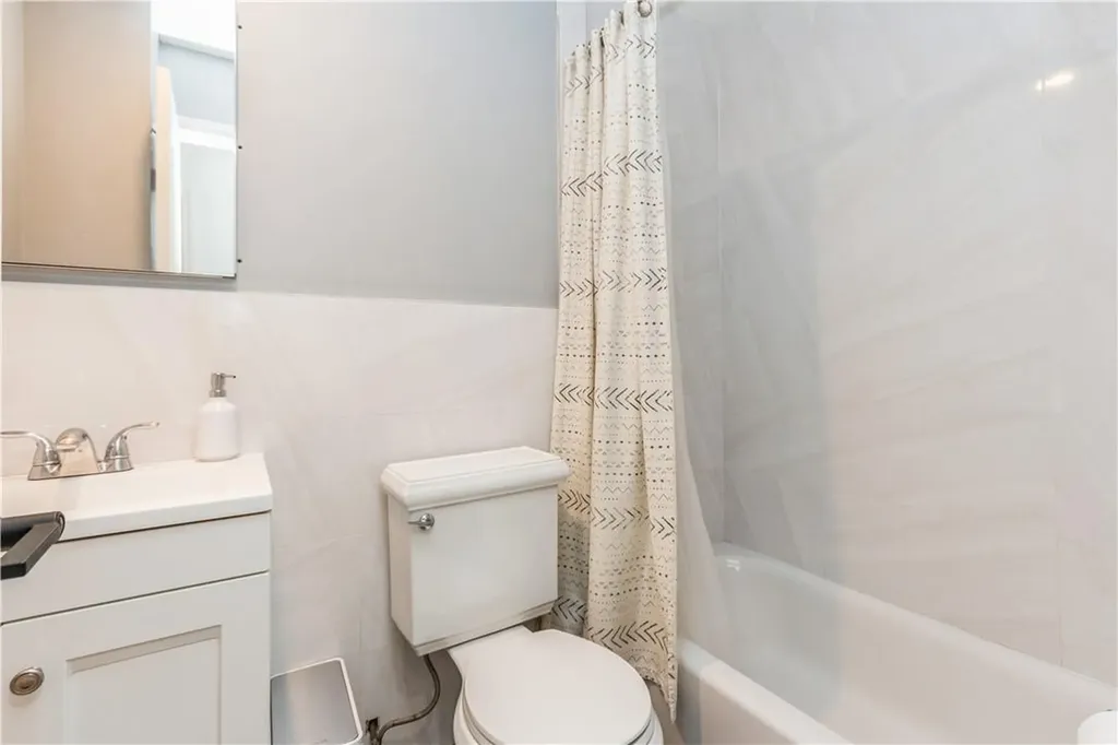 11 Moorea Court Garnerville NY 10923