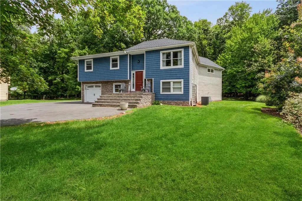 11 Moorea Court Garnerville NY 10923