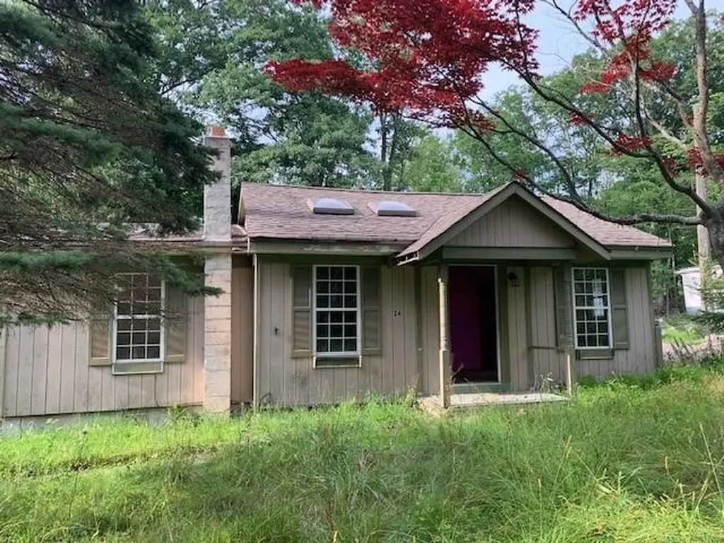 24 Poplar Trail Wurtsboro NY 12790