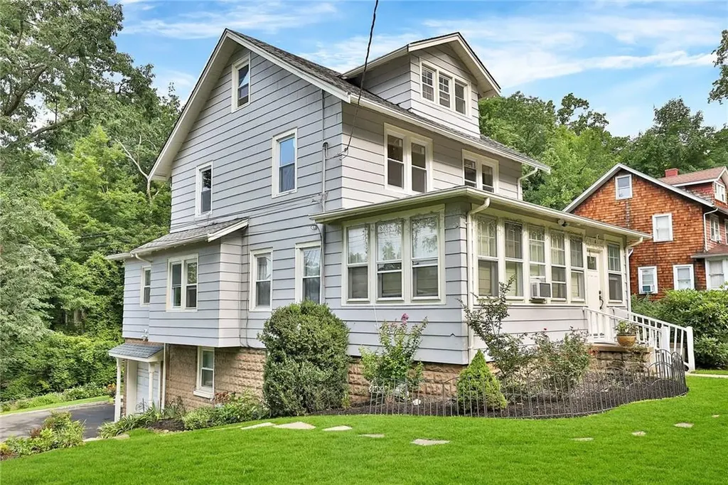 54 Mountainview Avenue Nyack NY 10960