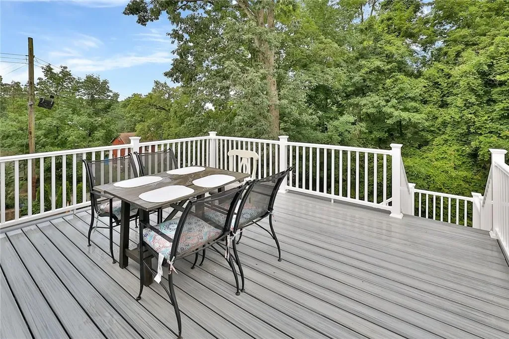 54 Mountainview Avenue Nyack NY 10960