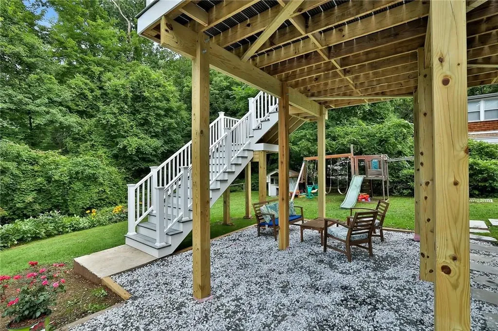54 Mountainview Avenue Nyack NY 10960